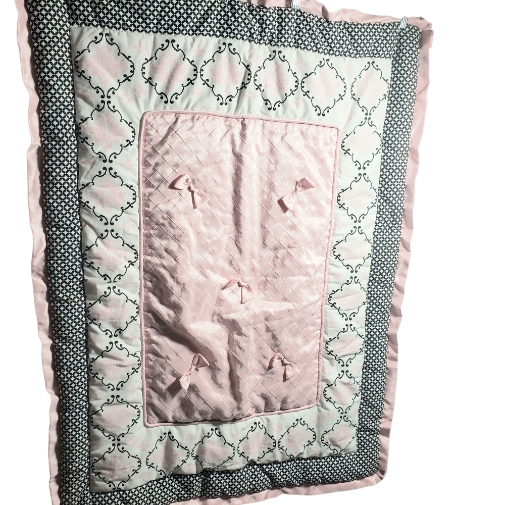 Lambs and Ivy Girl's Quilt Blanket